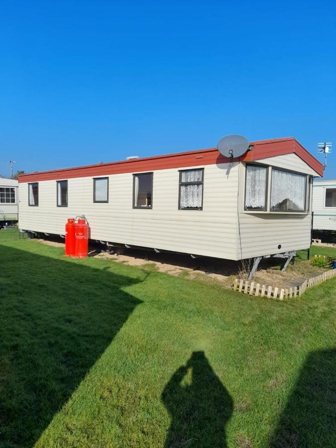 Villa Kings Caravan - Family Groups Only - Very Quiet Park à Skegness Extérieur photo