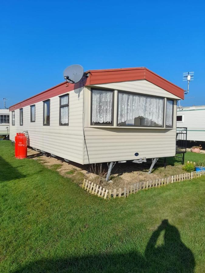 Villa Kings Caravan - Family Groups Only - Very Quiet Park à Skegness Extérieur photo