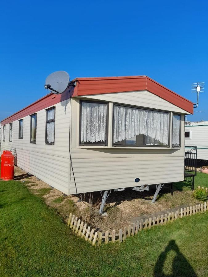 Villa Kings Caravan - Family Groups Only - Very Quiet Park à Skegness Extérieur photo